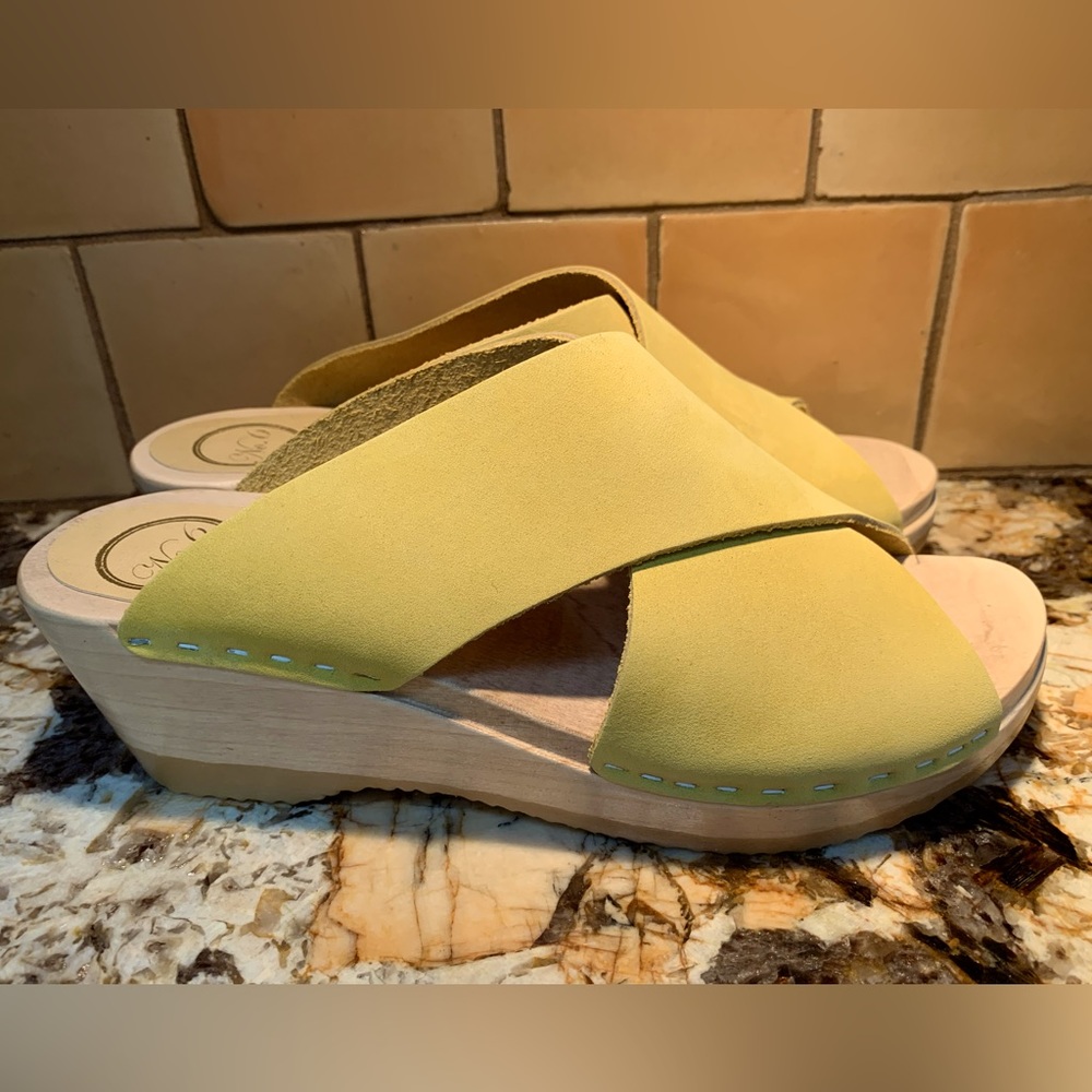 Beautiful NIB No. 6 leather crossover mules. - Picture 8 of 8